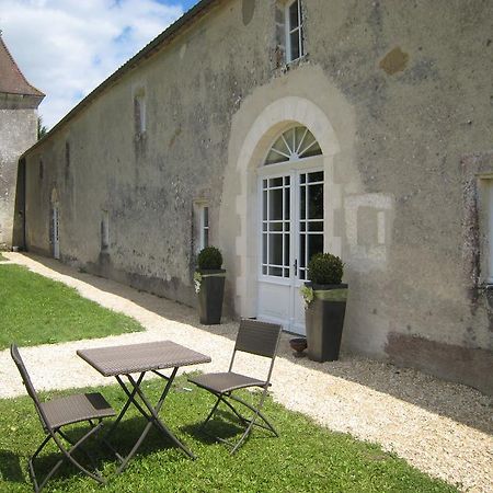 Chateau De Puyrigaud Bed & Breakfast Léoville Eksteriør bilde