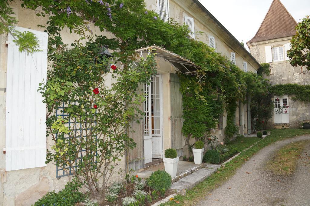 Chateau De Puyrigaud Bed & Breakfast Léoville Eksteriør bilde
